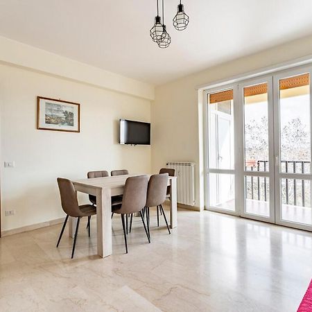 Casa Vacanze Alessio Rom Eksteriør billede
