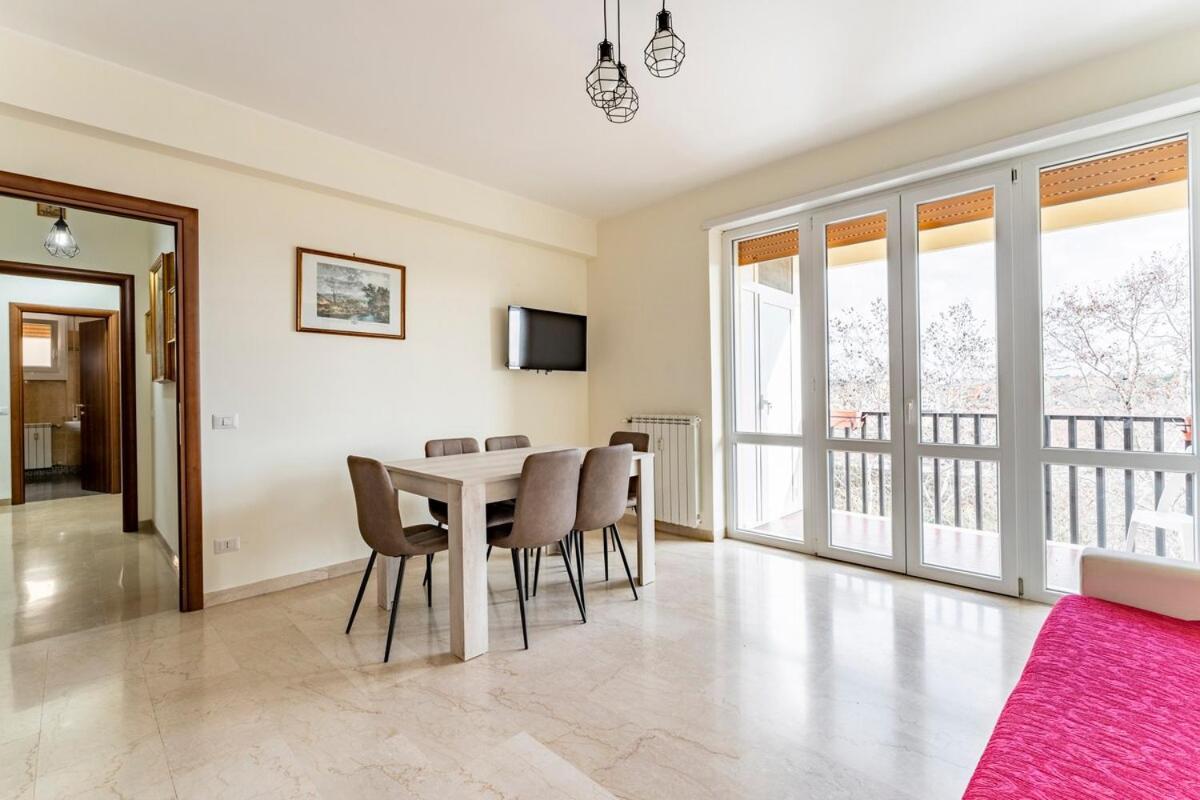 Casa Vacanze Alessio Rom Eksteriør billede