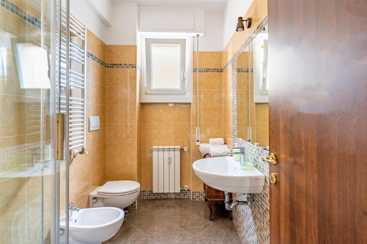 Casa Vacanze Alessio Rom Eksteriør billede
